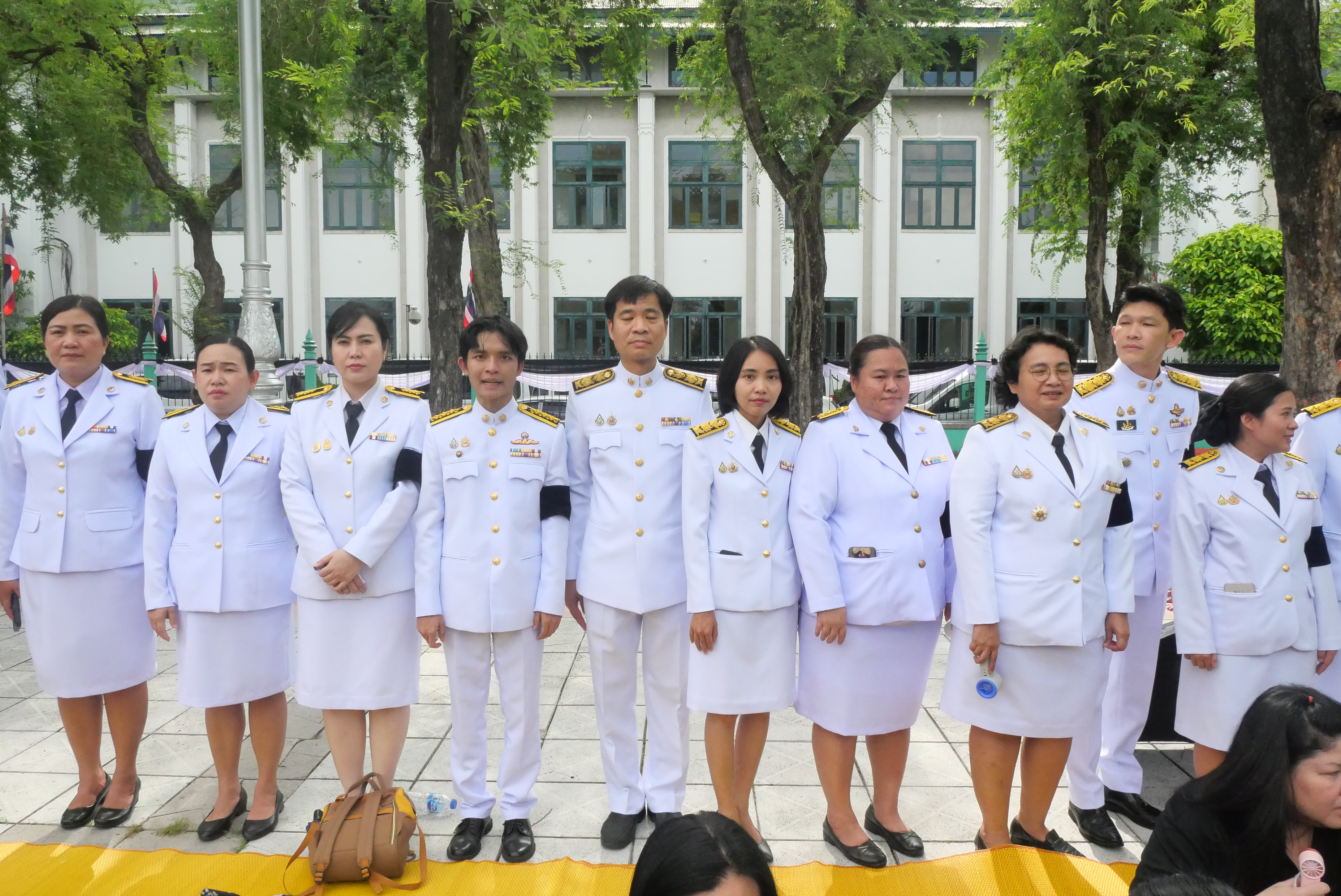 title - ส.ป.ก. ร่วมเข้าเฝ้าฯ และน้อมส่งเสด็จในการเคลื่อนขบวนอัญเชิญพระศพ สมเด็จพระเจ้าลูกเธอเจ้าฟ้าพัชรกิติยาภา นเรนทิราเทพยวดี กรมหลวงราชสาริณีสิริพัชร มหาวัชรราชธิดา สู่พระบรมมหาราชวัง